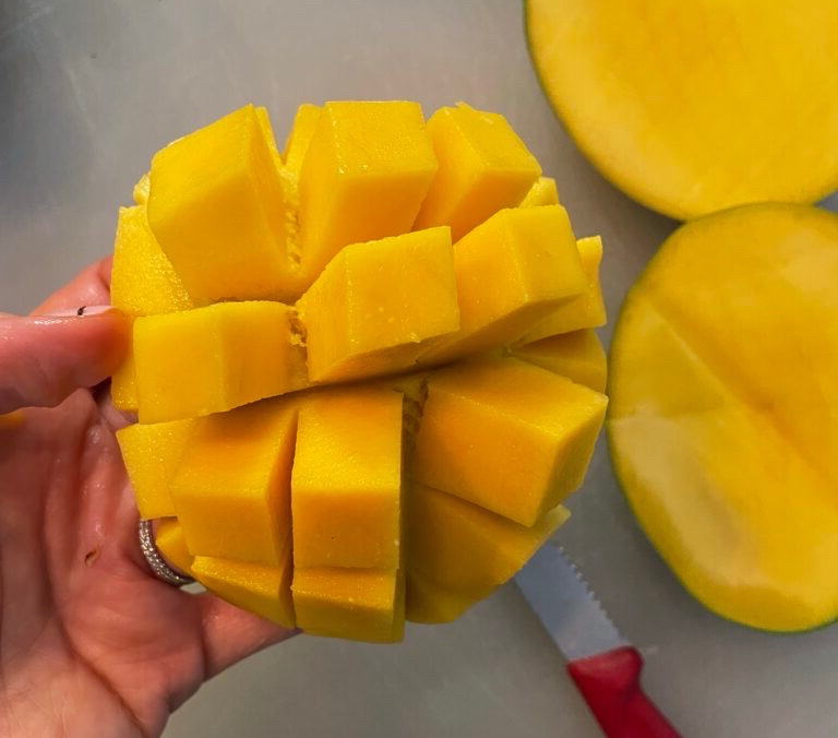 cut mango