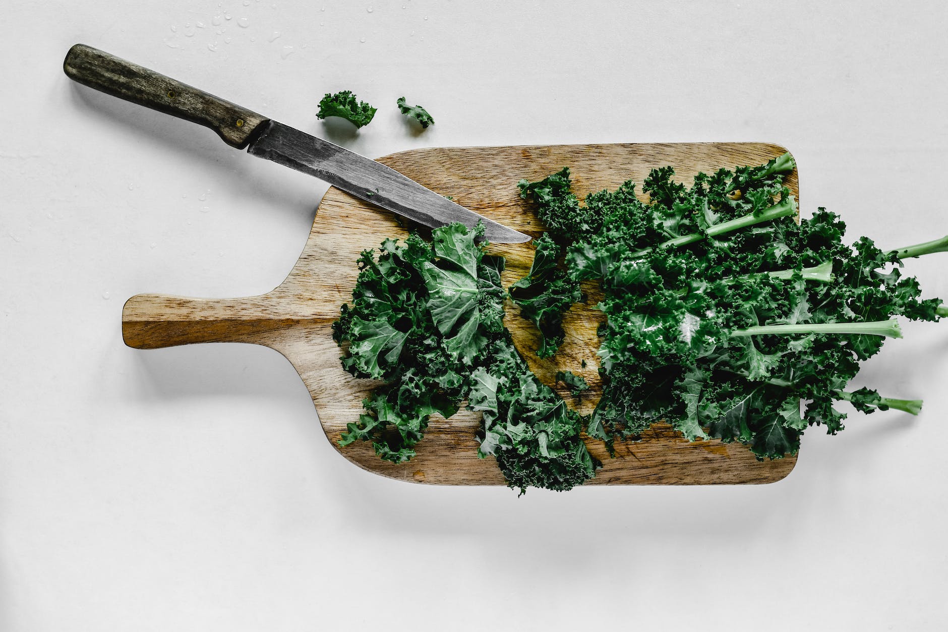 How to prep kale for any recipe - step by step 